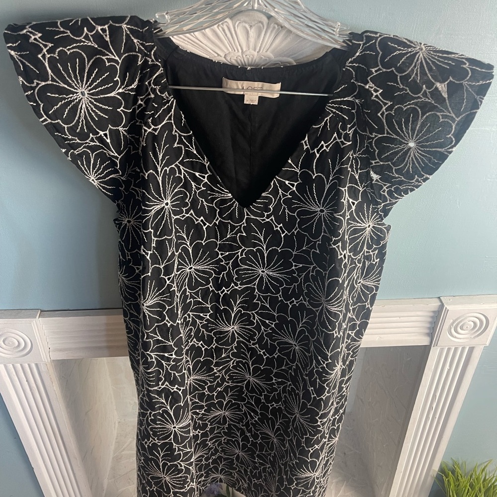LOFT Monochrome Floral Embroidered Eyelet A-line Shift Dress